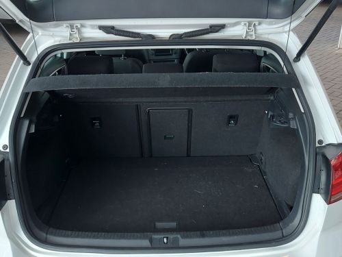 Volkswagen Golf VII TSI Comfortline in Namibia