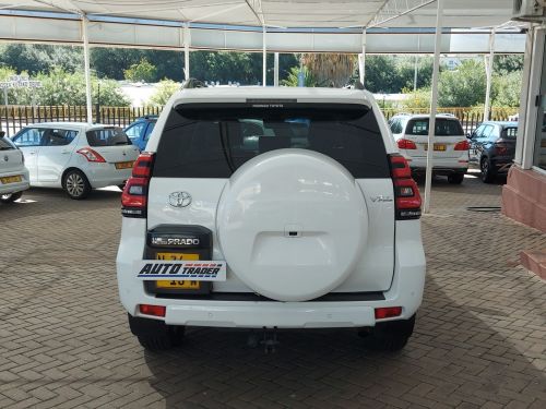 Toyota Prado VX-L V6 in Namibia