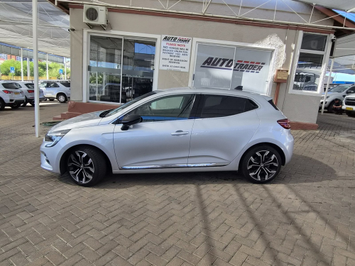 Renault Clio Intens Turbo in Namibia