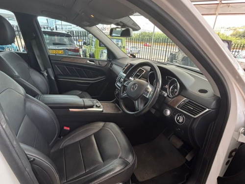 Mercedes-Benz GL 500 BE in Namibia