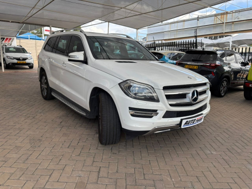 Mercedes-Benz GL 500 BE in Namibia