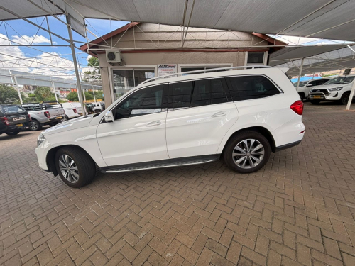 Mercedes-Benz GL 500 BE in Namibia