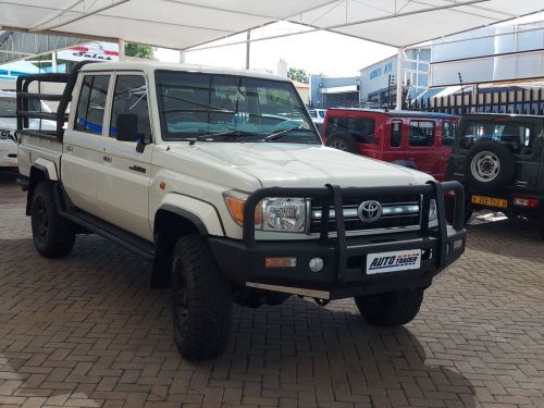 Toyota Land Cruiser 79 V6 in Namibia
