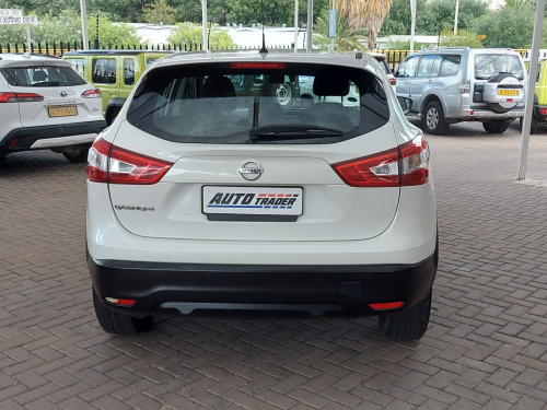 Nissan Qashqai Visia in Namibia
