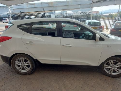 Hyundai IX35 GL Premium in Namibia