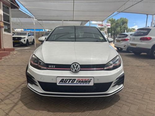 Volkswagen Golf VII GTI in Namibia