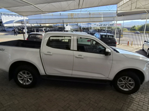 Isuzu D-Max DDI LS in Namibia