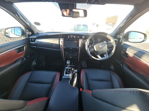 Toyota Fortuner 2.8 VX 4x4 48V in Namibia