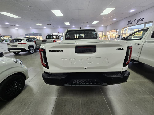 Toyota Hilux Raider Double Cab in Namibia