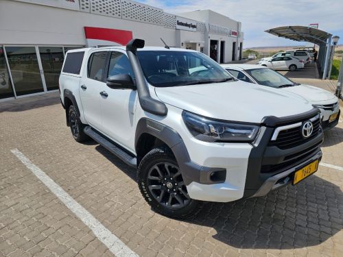 Pre-owned Toyota Hilux Legend 4.0 v6 for sale in 