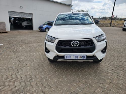 Toyota Hilux Raider 2.4 DC 2x4 AT in Namibia