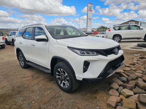 Pre-owned Toyota Fortuner 2.8 48V 4x4 AT for sale in 