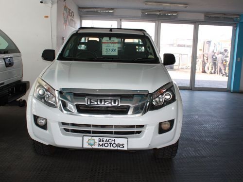 Isuzu Isuzu 300 D-Teq LX 4x4 s/c in Namibia
