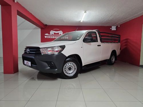 Toyota Hilux 2.4GD S A/C MT in Namibia