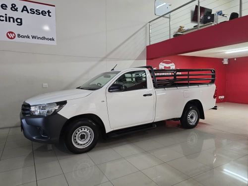Toyota Hilux 2.4GD S A/C MT in Namibia