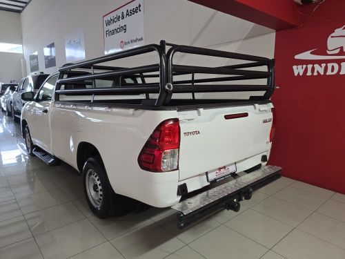 Toyota Hilux 2.4GD S A/C MT in Namibia