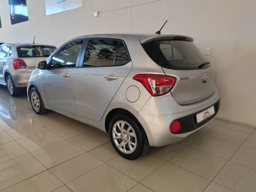 Hyundai Grand i10 1.0 Motion A/T in Namibia