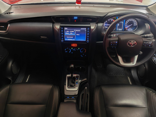 Toyota Fortuner 2.4Gd6 4x4 At in Namibia