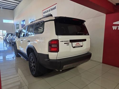 Toyota Prado 2.8GD6 VX-R AT in Namibia