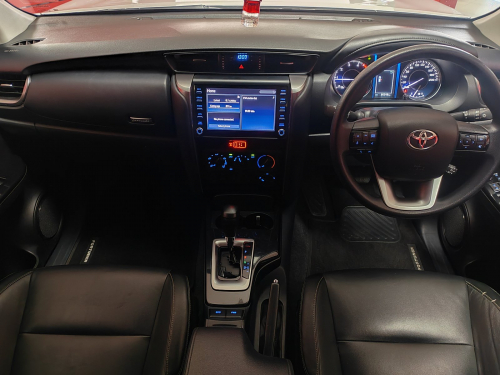 Toyota Fortuner 2.4Gd6 4x4 AT in Namibia