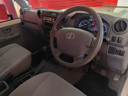 Toyota Land Cruiser 4.5 V8 S/C in Namibia