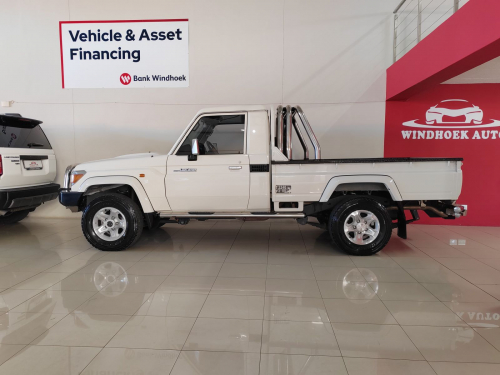 Toyota Land Cruiser 4.5 V8 S/C in Namibia