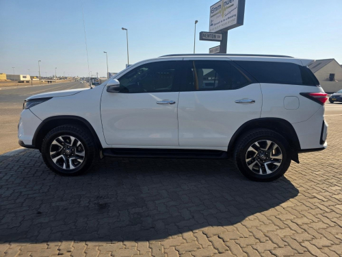 Toyota FORTUNER 2.4 GD-6 4X4 A/T in Namibia