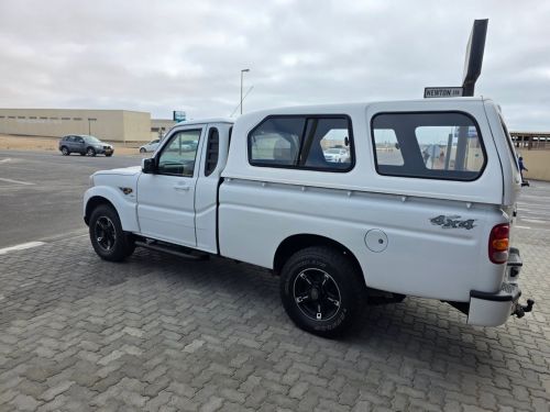 Mahindra PIK-UP S6 MHAWK 2.2 S/C M/T 4X4 //NO DEPOSIT// in Namibia