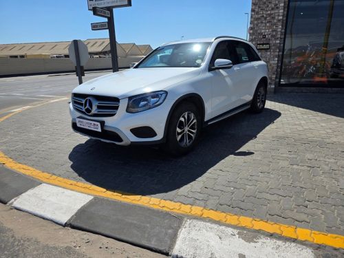 Used Mercedes-Benz GLC 220D 4 MATIC A/T for sale in Swakopmund