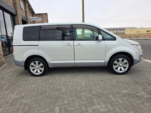 Mitsubishi DELICA D5 2.4 4X4 A/T in Namibia