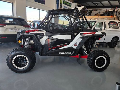 Polaris POLARIS RZR 1000XP EPS WHITE LIGHTNING in Namibia