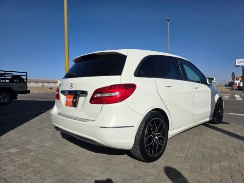 Mercedes-Benz B180 1.6T 5DR A/T in Namibia