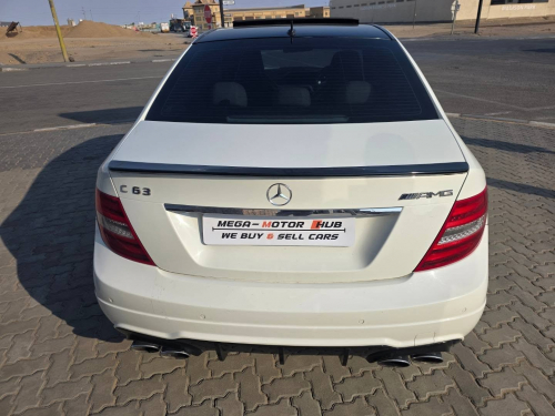 Mercedes-Benz C63 AMG 6.3L V8 A/T in Namibia