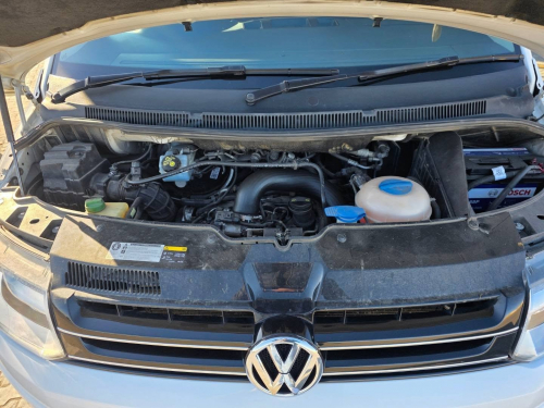 Volkswagen T5 KOMBI 2.0 TDI COMFORTLINE M/T in Namibia