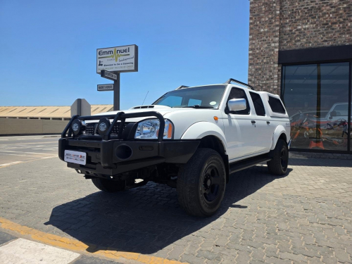 Pre-owned Nissan NP300 HARDBODY 2.5 TDI 4X4 M/T D/C for sale in 
