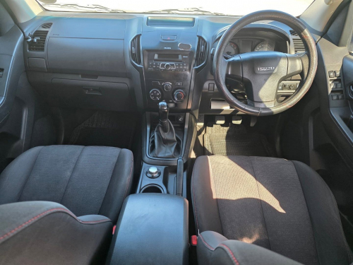 Isuzu D-MAX 250 HO HI-RIDE M/T 4X4 in Namibia