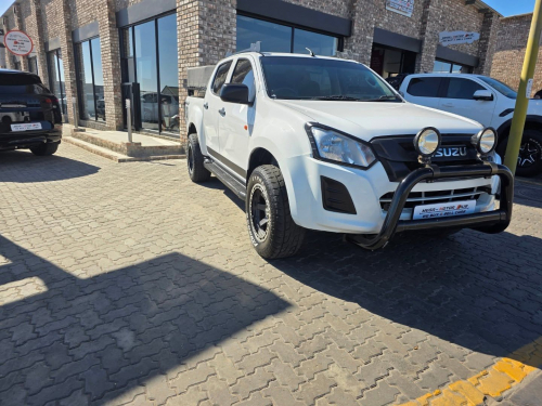 Isuzu D-MAX 250 HO HI-RIDE M/T 4X4 in Namibia