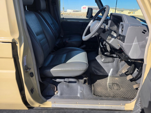 Toyota LAND CRUISER 4.5 EFI M/T 4X4 CAMPER in Namibia