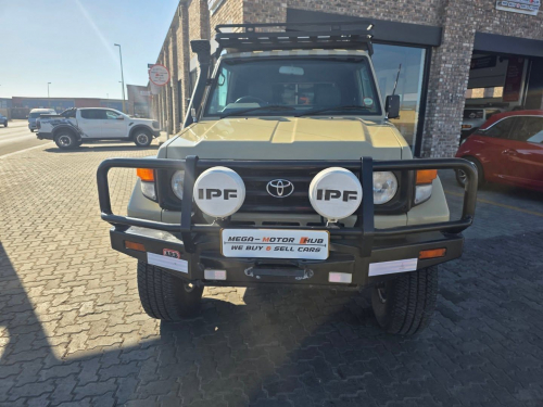 Toyota LAND CRUISER 4.5 EFI M/T 4X4 CAMPER in Namibia