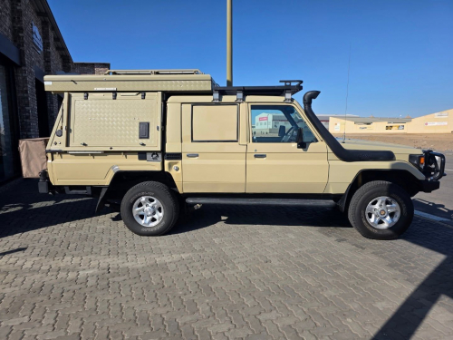 Toyota LAND CRUISER 4.5 EFI M/T 4X4 CAMPER in Namibia