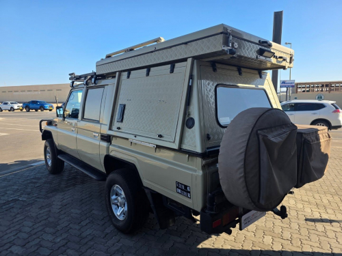 Toyota LAND CRUISER 4.5 EFI M/T 4X4 CAMPER in Namibia