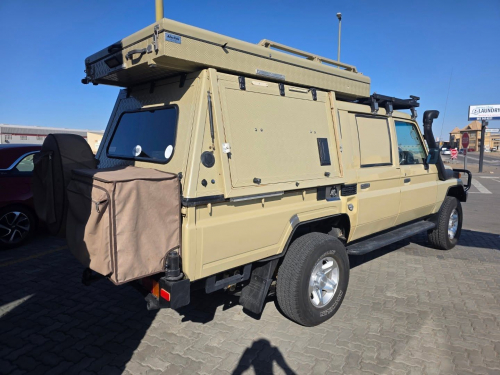Toyota LAND CRUISER 4.5 EFI M/T 4X4 CAMPER in Namibia