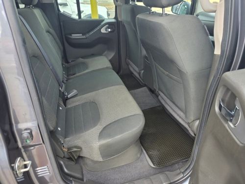 Nissan NAVARA 3.0 DCI V6 LE A/T 4X4 in Namibia