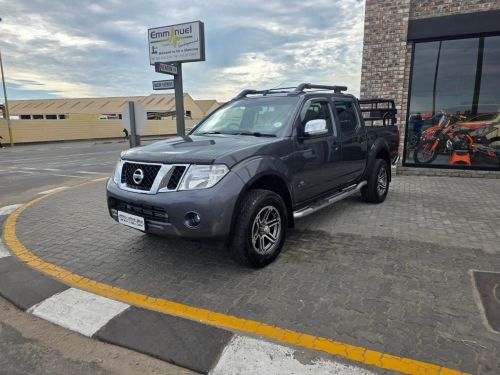 Pre-owned Nissan NAVARA 3.0 DCI V6 LE A/T 4X4 for sale in 