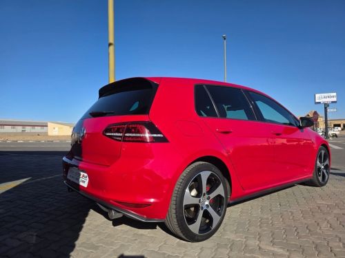 Volkswagen GOLF 7 GTI 2.0 DSG in Namibia