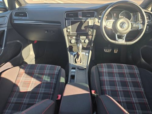 Volkswagen GOLF 7 GTI 2.0 DSG in Namibia