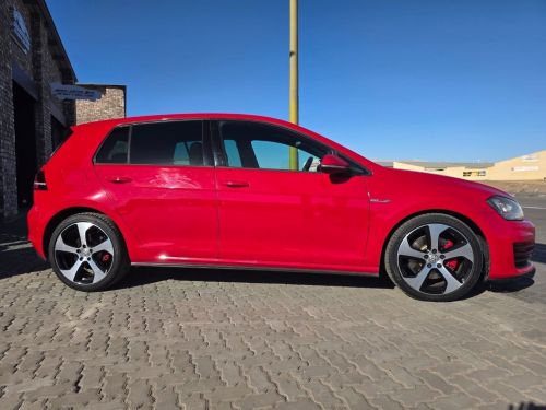 Volkswagen GOLF 7 GTI 2.0 DSG in Namibia