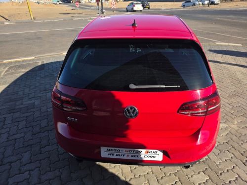 Volkswagen GOLF 7 GTI 2.0 DSG in Namibia