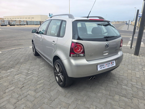 Volkswagen POLO VIVO 1.6 MAXX M/T in Namibia