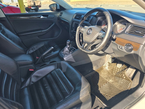 Volkswagen JETTA 1.4 TSI COMFORTLINE BLUEMOTION M/T in Namibia